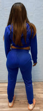 Load image into Gallery viewer, ACCESS WOMEN&#39;S 2PC ACTIVEWEAR ZIPDOWN CROP/JOGGER OUTFIT SET (ROYAL)
