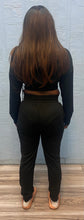 Load image into Gallery viewer, ACCESS WOMEN&#39;S 2pc. ACTIVEWEAR PULLOVER CROP/JOGGER OUTFIT SET (BLACK)