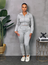 Load image into Gallery viewer, ACCESS WOMEN&#39;S 2PC ACTIVEWEAR ZIPDOWN CROP/JOGGER OUTFIT SET (HEATHER GREY)