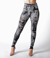 Load image into Gallery viewer, REDFOX HIGHWAIST HIP RIP-OFF JEAN (BLACK) PA0595