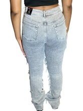 Load image into Gallery viewer, RED FOX WOMEN&#39;S STACKED SUPER FRAYED DENIM PANTS PA4414 (GREY)