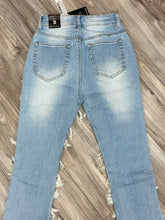 Load image into Gallery viewer, RED FOX WOMEN&#39;S STACKED SUPER FRAYED DENIM PANTS PA4414 (LT BLUE)