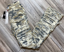 Load image into Gallery viewer, RED FOX WOMEN&#39;S STACKED FRAYED HEAVY TWILL PANTS PA4416 (KHAKI CAMO)