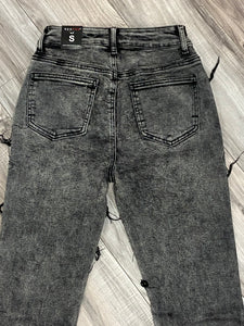 RED FOX WOMEN'S STACKED FRAYED DENIM PANTS PA4454 (ACID BLACK)
