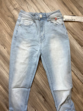 Load image into Gallery viewer, REDFOX WOMEN&#39;S 5 POCKET DENIM STACKED JEANS PA4462 (LT. BLUE)