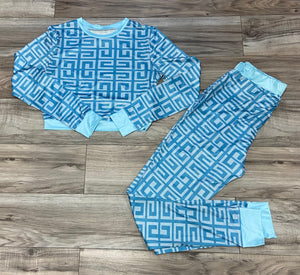 WOMEN'S VINTAGE PRINT CROP TOP & PANT SET (BLUE) IN STORES NOW!