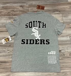 MITCHELL AND NESS CHICAGO WHITE SOX TEAM ORIGINS TEE