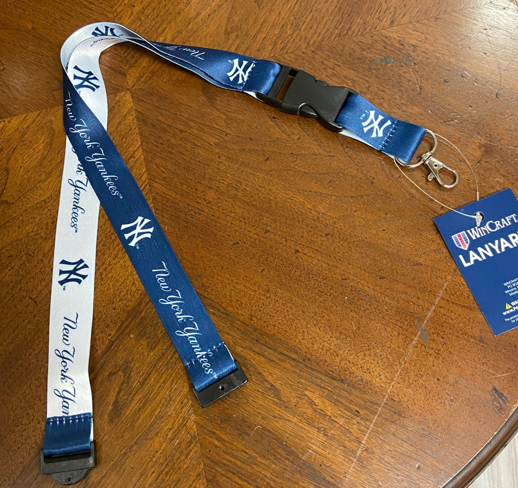 NEW YORK YANKEES BREAK AWAY WINCRAFT LANYARD w/ DETACHABLE BUCKLE