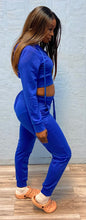 Load image into Gallery viewer, ACCESS WOMEN&#39;S 2PC ACTIVEWEAR ZIPDOWN CROP/JOGGER OUTFIT SET (ROYAL)