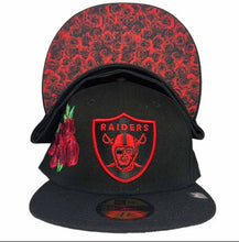 Load image into Gallery viewer, Las Vegas Raiders New Era Authentic Exclusive Roses 59Fifty (Black/Red)