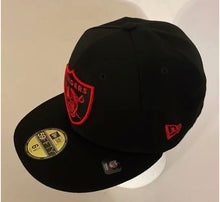 Load image into Gallery viewer, Las Vegas Raiders New Era Authentic Exclusive Roses 59Fifty (Black/Red)