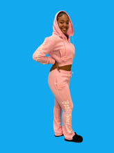 Load image into Gallery viewer, REDFOX &quot;TRUST YOUR SOUL&quot; FLEECE CROP JACKET W/ STACKED PANTS (LT. PINK)