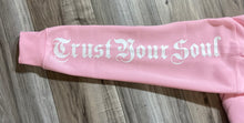 Load image into Gallery viewer, REDFOX &quot;TRUST YOUR SOUL&quot; FLEECE CROP JACKET W/ STACKED PANTS (LT. PINK)