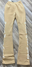 Load image into Gallery viewer, REDFOX &quot;TRUST YOUR SOUL&quot; FLEECE CROP JACKET W/ STACKED PANTS (KHAKI)