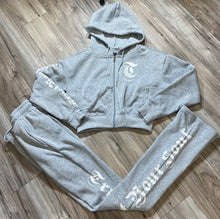 Load image into Gallery viewer, REDFOX &quot;TRUST YOUR SOUL&quot; FLEECE CROP JACKET W/ STACKED PANTS (H. GREY)