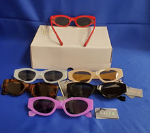 Load image into Gallery viewer, SUNGLASSES by LUXE (JANE)