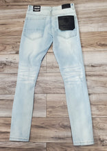 Load image into Gallery viewer, MOTIVE DENIM &quot;MIND OF A HUSTLER&quot; JEANS (LIGHT BLUE)