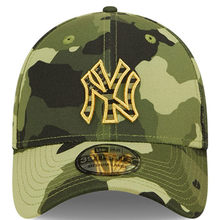 Load image into Gallery viewer, New York Yankees New Era 2022 Armed Forces Day 39THIRTY Flex Hat - Camo