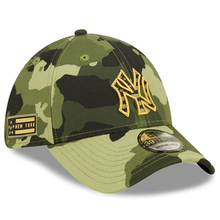 Load image into Gallery viewer, New York Yankees New Era 2022 Armed Forces Day 39THIRTY Flex Hat - Camo