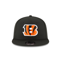 Load image into Gallery viewer, Cincinnati Bengals New Era 9FIFTY Snapback Hat - Black