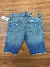 Load image into Gallery viewer, JORDAN CRAIG LAFAYETTE DENIM SHORTS (MED. BLUE)