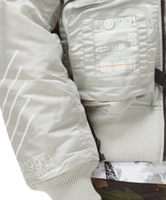 Load image into Gallery viewer, SMOKE RISE UTILITY MA1 NYLON JACKET (SILVERGREY)